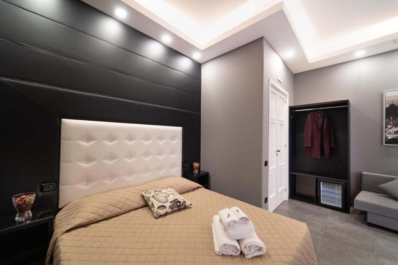 Royal House Centro, By Clapa Group Napels